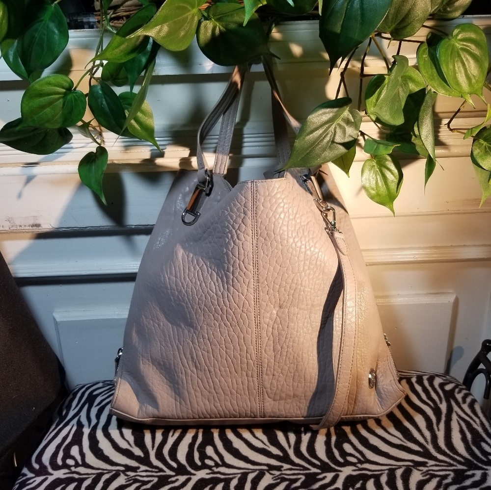 Vince Camuto bag